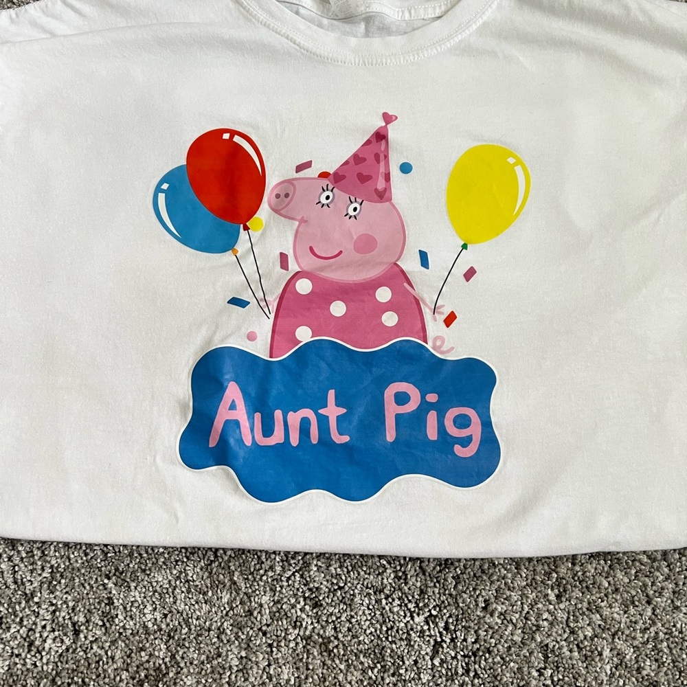 Aunt Pig White Short Sleeve Tee